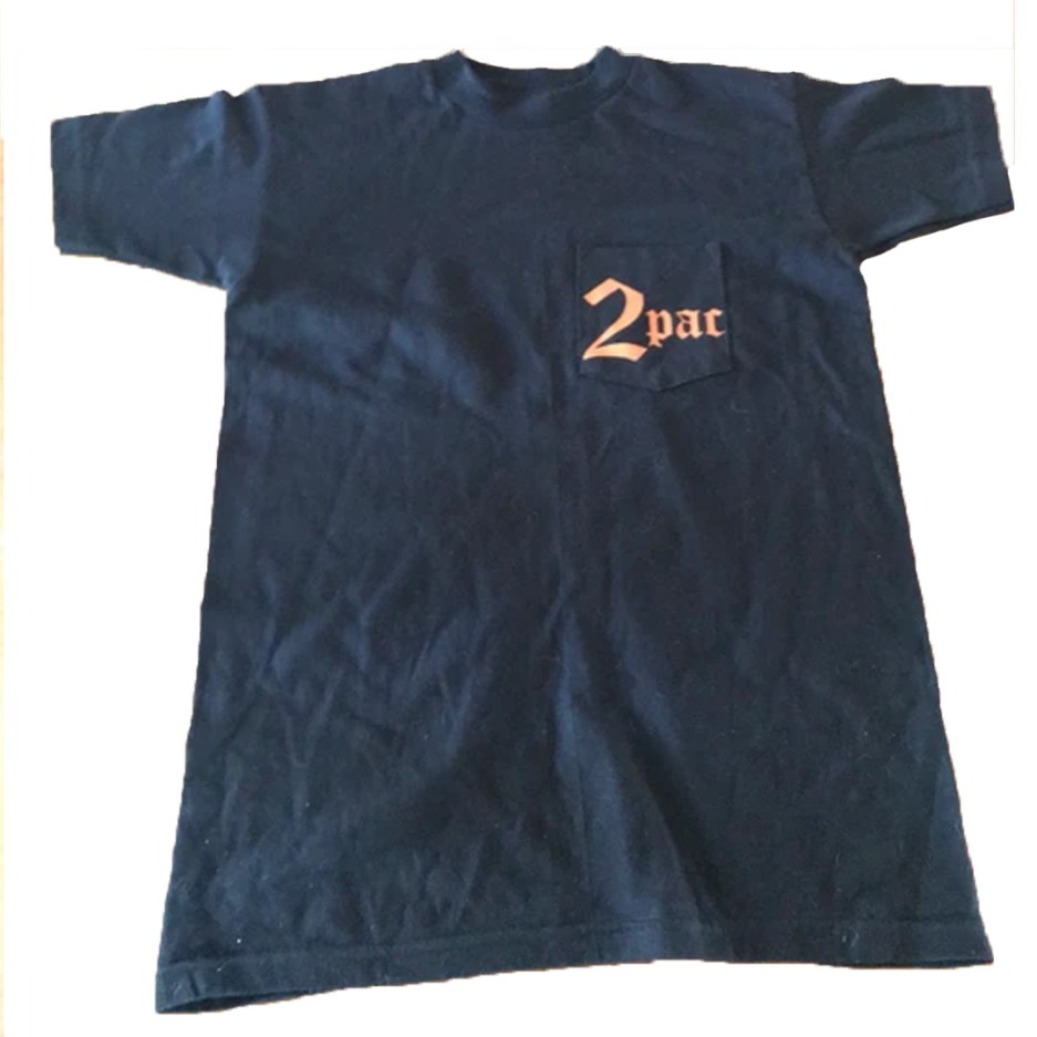 Vlone-x-Tupac-Powamekka-Pocket-Black-Tee Vlone-x-Tupac-Powamekka-Pocket-Black-Tee