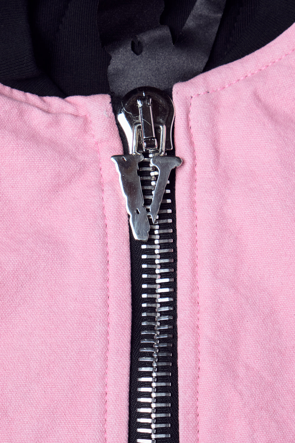 VLONE KISSING PINK VEST VLONE KISSING PINK VEST